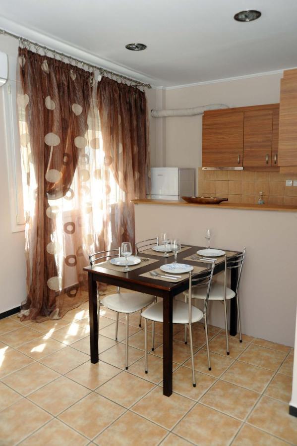 Kavala'S Central Apartment Екстер'єр фото