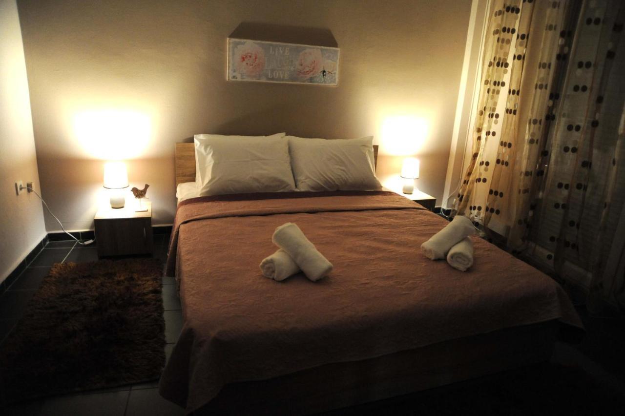 Kavala'S Central Apartment Екстер'єр фото
