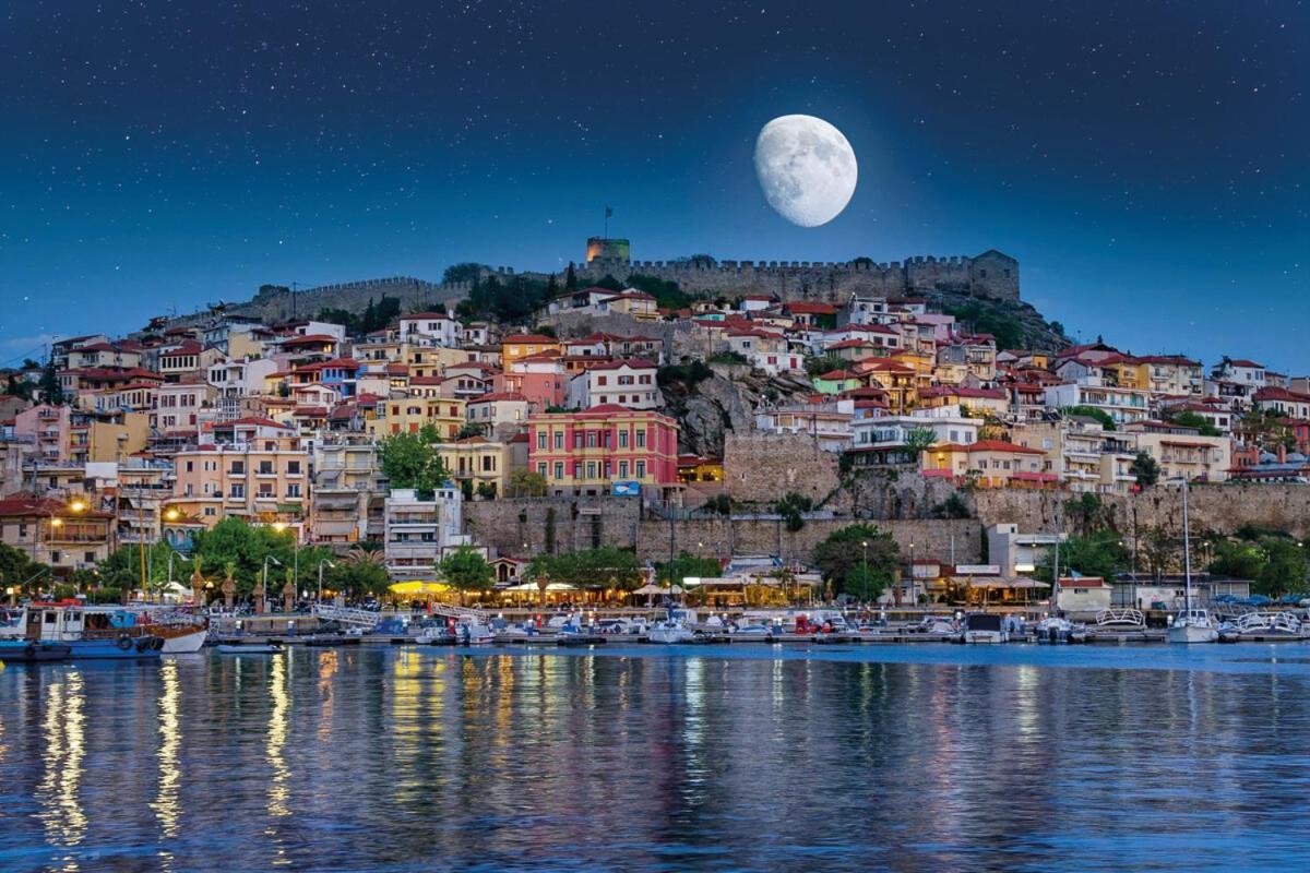 Kavala'S Central Apartment Екстер'єр фото